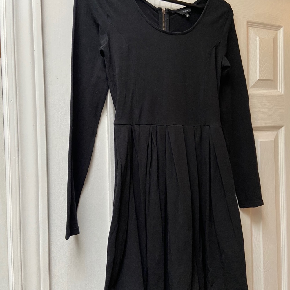 Aritzia Dress - Talula Lambeth Dress